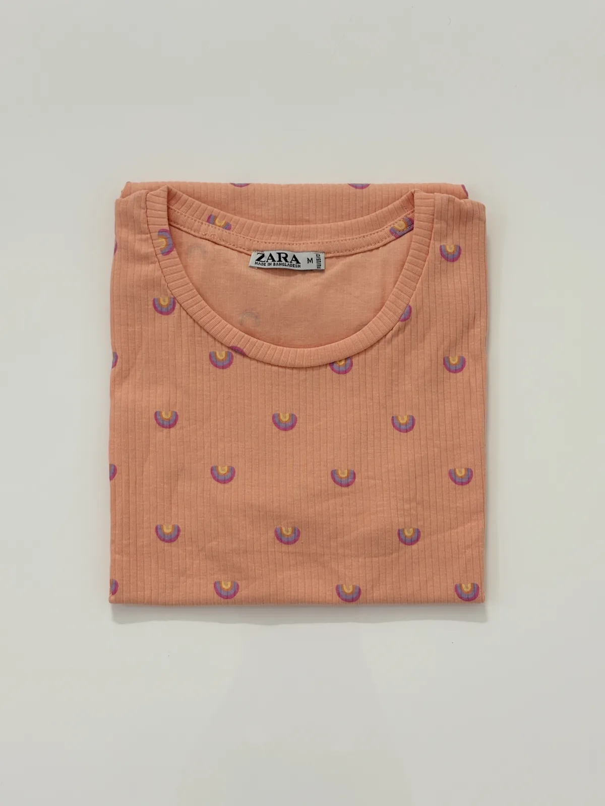 تیشرت کبریتی ZARA طرح رنگین کمان